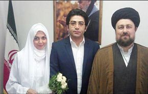 حفيد الامام الخميني(ره) يتولى عقد قران مقدمي برامج تلفزيونية