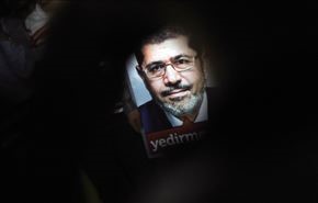 مرسی عقب نشست، دولت ائتلافی تشکیل می‌دهم!