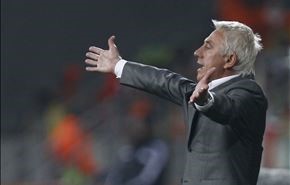فان مارفيك مدرباً جديداً لهامبورغ حتى عام 2015