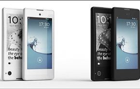 إطلاق الهاتف YotaPhone المزود بشاشتين عالميا في ديسمبر