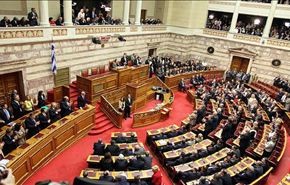 البرلمان اليوناني يوافق على خطة ميزانية 2014