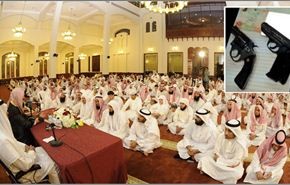 مسلح كويتي يدخل مسجداً ويطالب بالتبرع لسوريا أو يقتل الخطيب!