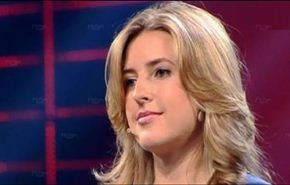 بالفيديو..فنانة اميركية تعتنق الاسلام