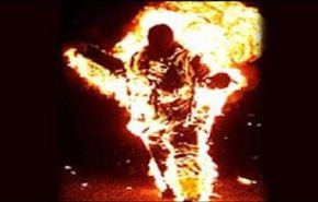 شاهد.. اختلف مع زوجته فأشعل النار فيها بالشارع!