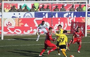 تعادل بيرسبوليس و فوزاستقلال في الدوري
