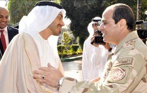 السيسي في الامارات لحضور مناورات مشتركة