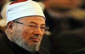 القرضاوي يسجد شكرا لفوز اردوغان في الانتخابات!
