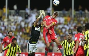 الاتحاد يسقط لخويا 3-1