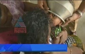 شاهد .. تدخل الدفاع المدني لاخراج رأس طفل من قِدر
