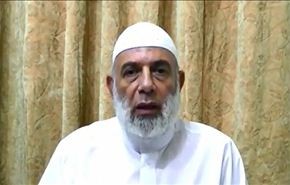شيخ إخواني يطير مرتدياً طاقية إخفاء من مصر إلى قطر!