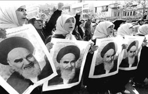 الامام الخمیني.. العناوين الكبرى وتصدير الثورة