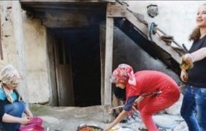 ازدواج سعودی‌ها با دختران خردسال 
