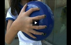 بالفيديو..عائلة برازيلية يملك أفرادها ستة أصابع في كل يد