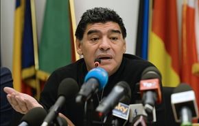 مارادونا يرى أن ميسي لا يستحق جائزة أفضل لاعب