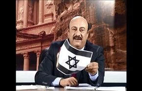 بالفيديو/ على الهواء.. إعلامي أردني يحرق علم 