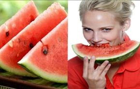 بالصور/عجوز بالثمانين تبدو في سن الأربعين بسبب البطيخ !