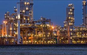 تصدير اول شحنة من البتروكيمياويات الايرانية الى اوروبا