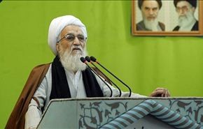 امام جمعة طهران: وفدنا النووي يقظ ويعلم ان اميركا هي العدو