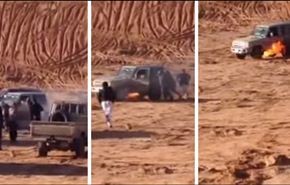 شاهد احتراق سيارة جيب أثناء 