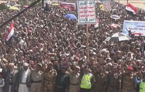 بالفيديو.. صعدة تنتفض لحماية ثورتها والقبائل تبطل شرعية هادي