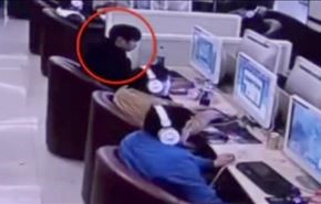 مرگ بر اثر اعتیاد به اینترنت ! + فیلم