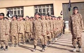 داعش چگونه کودکان را جذب می‌کند؟ + عکس