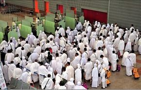 السعودية تبدأ التحقيق بحادثة الاعتداء على معتمرين ايرانيين في مطار جدة!