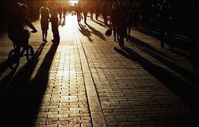 لهذه الاسباب عليك المشي 20 دقيقة قبل العشاء!