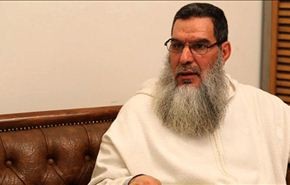 الداعية الفزازي يبارك مشاركة المغرب بالعدوان على اليمن