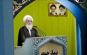 طهران..السعودية شوهت الاسلام والحرمين اسيرين في يدها