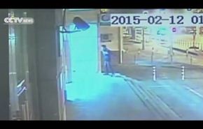 فيديو... كيف عبر موظف مطرود عن غضبه؟