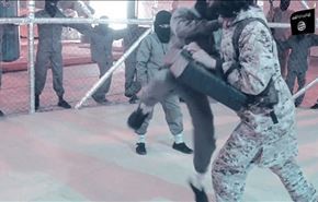 آموزش کودکان داعشی در قفس + فیلم