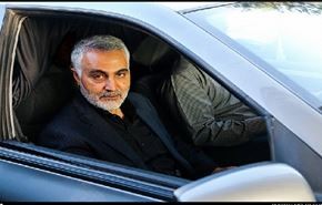 سلفی با تصاویر سردار سلیمانی