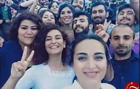 سلفی دختران و پسران جوان قبل از مرگ +عکس
