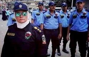 کتک خوردن جوان مزاحم از زن پلیس + فیلم