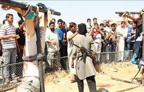 داعش تامین کننده غذا در دیرالزور را به صلیب کشید