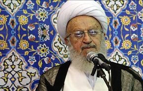 مکارم شیرازي: الاحتلال کیان مجرم وآل سعود التحقوا به