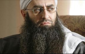 بالصور.. شاهد لحظة توقيف أحمد الأسير في المطار