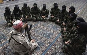 داعش دختران سوری را به جرم خندیدن دستگیر می کند