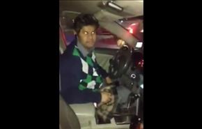 مليون مشاهدة لسائق سيارة اجرة يسرق هاتف راكبة