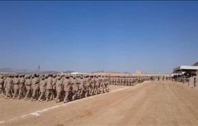 ارتش یمن رژۀ تفنگداران متجاوز را موشک‌باران کرد