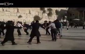 شاهد الصهاينة يصلون لفناء العرب جميعا!