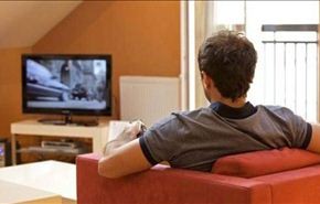 لمن هم في سن البلوغ ... احذروا التلفاز