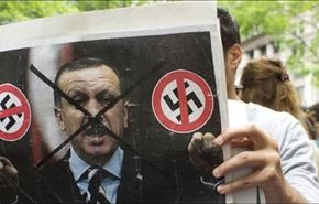 پلیس ترکیه مانع حرکت دانشجویان به سمت کاخ اردوغان شد+فیلم