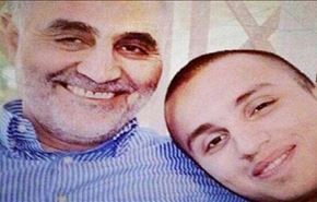 خشم فیسبوک از سِلفی جهاد مغنیه در کنار حاج قاسم +عکس
