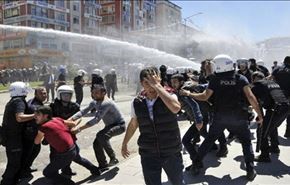 تركيا تنفذ استئصالا عرقيا وسياسيا للأكراد