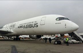 هبوط طائرة ايرباص A350 في مطار مهرآباد بطهران+صور