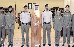 اتفاق تاریخی در کویت: نگهبانان زن برای پارلمانِ مردانه! + عکس