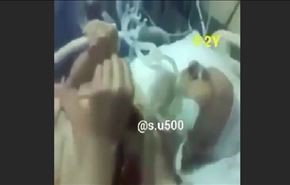 شاهد ماذا فعل مسن لحظة استيقاظه من غيبوبة!