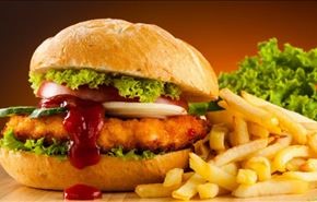 أطعمة نتناولها يومياً تدمر المخ وتسبب الغباء!